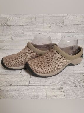 Women’s Merrell Encore Breeze Tan Brown Slip On Clogs Shoes Size 8